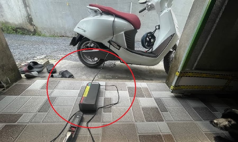sac-pin-xe-dien-2-ngoisaovn-w1200-h720