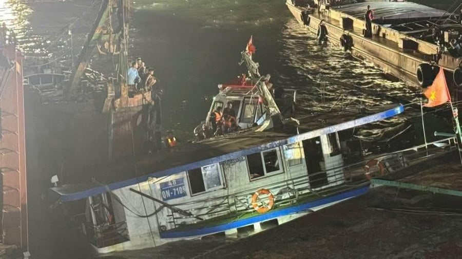 Số người thực tế gặp nạn trong vụ chìm tàu vịnh Hạ Long là 49 người    