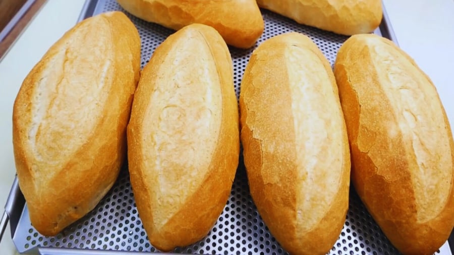 Bánh mì rất ngon nhưng 5 người này dù thèm mấy cũng nên hạn chế kẻo rước họa vào thân