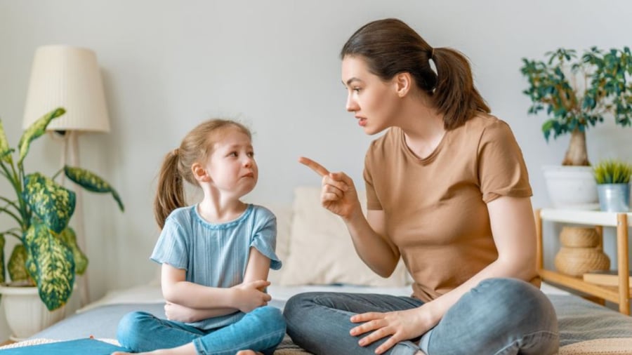Cha mẹ tuyệt đối không đổ lỗi khổ của mình do con