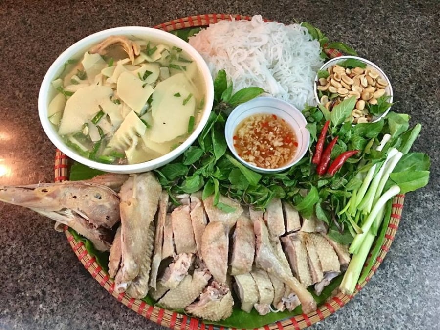 Bữa ăn nhẹ nhàng, dễ tiêu với các món ngon từ thịt vịt giúp giải nhiệt ngày hè.