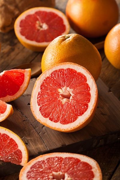 Nhiều loại bưởi của Việt Nam giá rẻ
