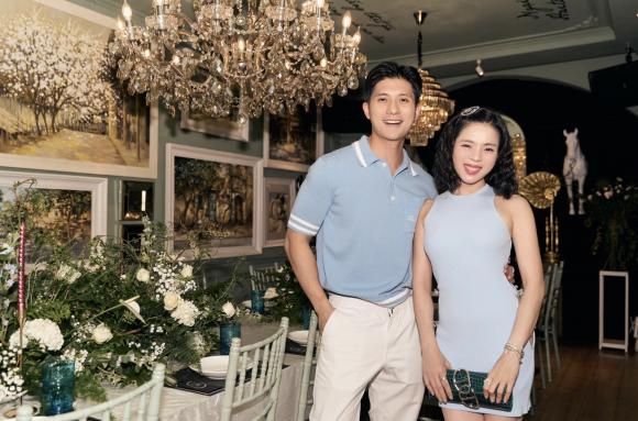 Dù chưa được kiểm chứng nhưng những thông tin về Lệ Quyên được bàn tán rầm rộ.