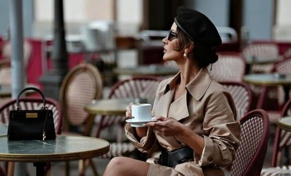 Một điểm chung dễ nhận thấy ở những người có nền tảng tài chính vững là họ luôn chi tiêu ít hơn khả năng thực tế của mình.