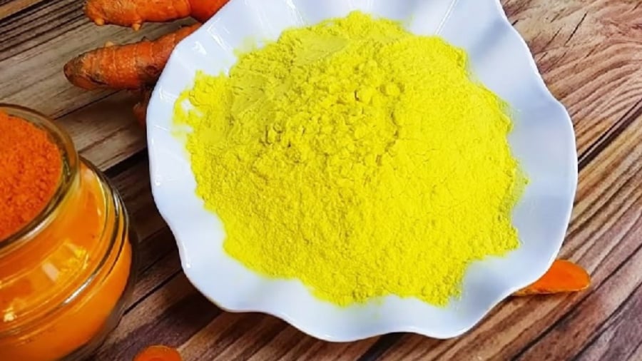 Tinh bột nghệ rất tốt nhưng đại kỵ với 5 người này, càng uống càng hại