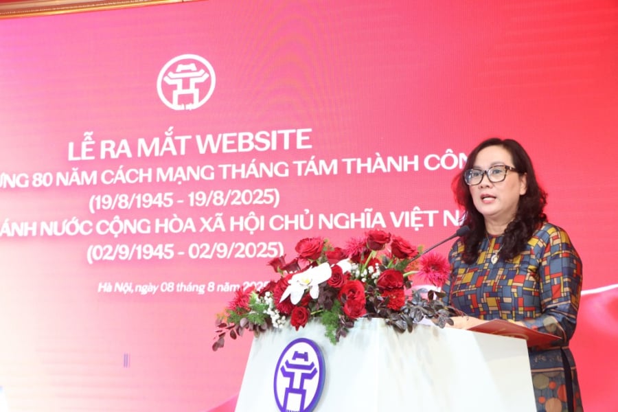 Đồng chí Nguyễn Thị Mai Hương - Phó Giám đốc Sở Văn hóa và Thể thao Hà Nội phát biểu về ý nghĩa và nội dung của 