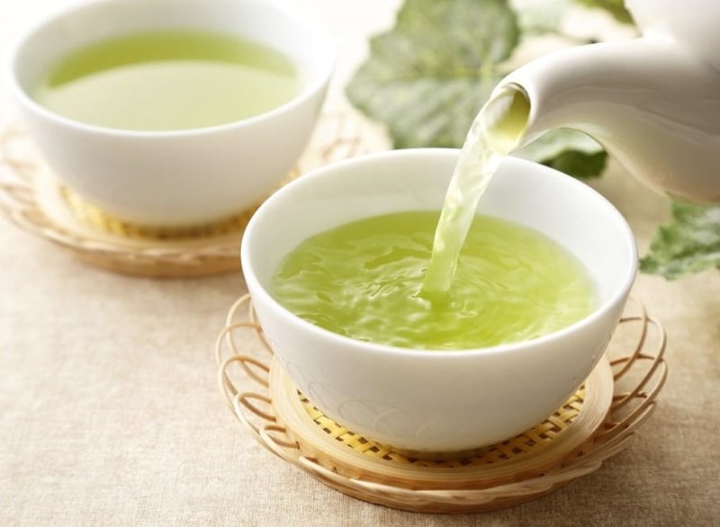 Trà xanh được xem là thức uống giúp hỗ trợ và cải thiện nhiều vấn đề về sức khỏe.