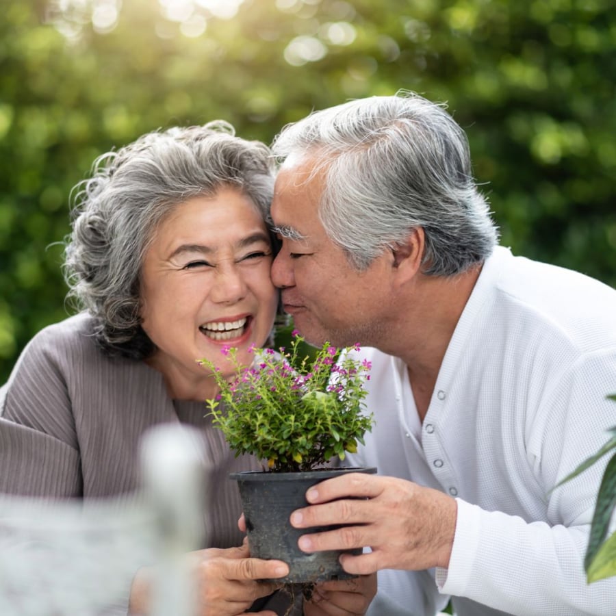 Người chồng yêu thương giảm căng thẳng ở vợ giúp vợ tránh bệnh