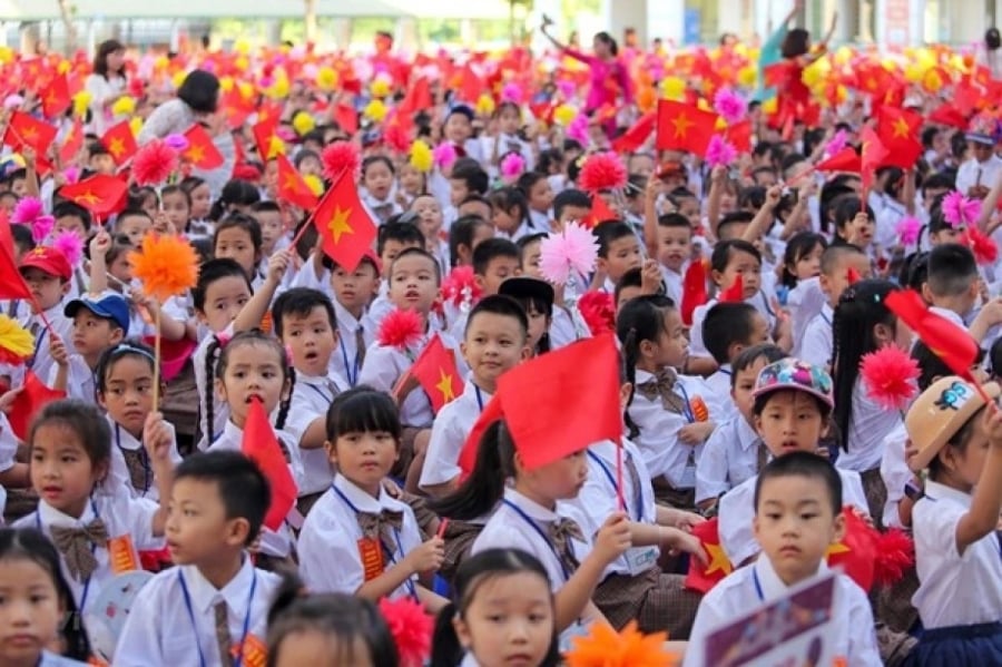 Việc tổ chức lễ khai giảng đồng loạt không chỉ tạo dấu ấn đặc biệt trong lịch sử giáo dục mà còn gửi đi thông điệp về sự đoàn kết, thống nhất của toàn ngành