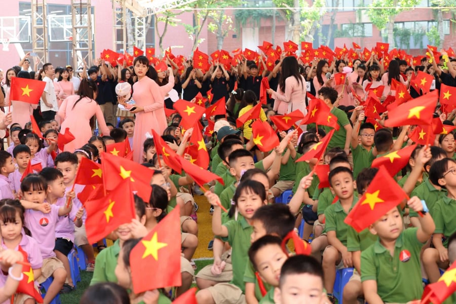 Tối 13/8, Bộ Giáo dục và Đào tạo (Bộ GD&ĐT) chính thức ban hành hướng dẫn chi tiết cho lễ khai giảng năm học 2025-2026