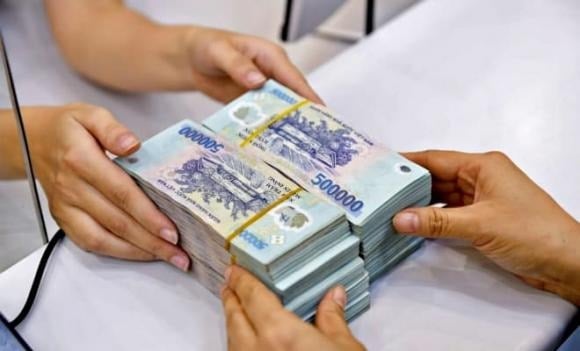 Sau khi nghỉ việc công ty để ở nhà chăm cháu, bà đã có 7 năm 2 tháng tham gia BHXH và mong muốn đóng tiếp để sau này có lương hưu ổn định.