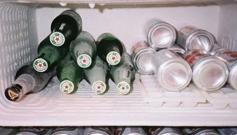 Những chai bia, nước ngọt có gas chớ để ngăn đông