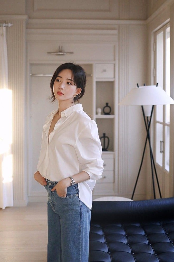 Ở độ tuổi ngoài 35, khi vóc dáng không còn săn chắc như trước, chiếc sơ mi này còn có nguy cơ “tố cáo” nhược điểm