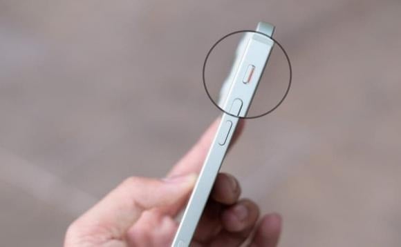 Khi đang họp, tiếp khách hay làm việc quan trọng, một cuộc gọi hay thông báo đột ngột có thể gây mất tập trung. 