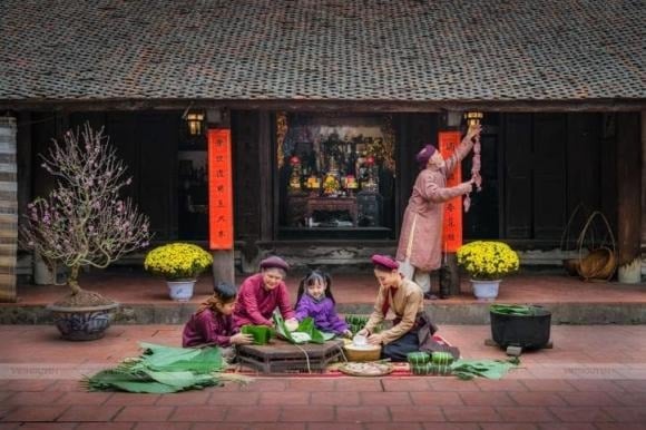 Người lao động là người nước ngoài làm việc tại Việt Nam còn được nghỉ thêm 1 ngày Tết cổ truyền dân tộc và 1 ngày Quốc khánh của nước họ.