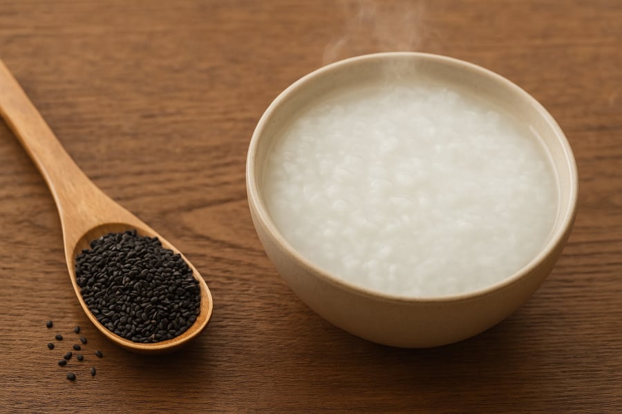 Chỉ 1–2 thìa vừng đen mỗi ngày, phụ nữ có thể trẻ lâu, xương chắc, da đẹp thấy rõ.