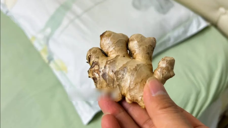 Đặt củ gừng ở đầu giường, bạn sẽ nhận được nhiều lợi ích đối với sức khỏe.