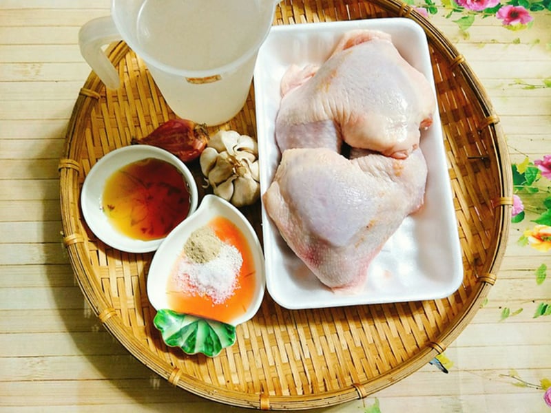 Nguyên liệu cơ bản để làm món gà kho nước dừa – đơn giản, dễ tìm nhưng tạo nên món ăn đậm vị miền quê.