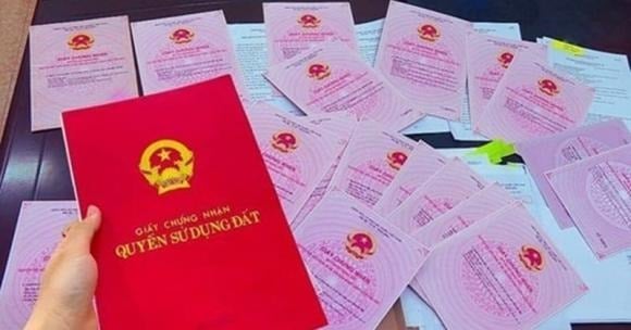 UBND TP. Hà Nội vừa ban hành Công văn số 4961/UBND-NNMT triển khai chiến dịch làm sạch và làm giàu cơ sở dữ liệu quốc gia về đất đai.    