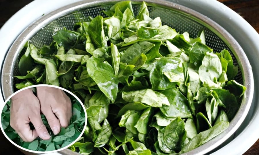 Vò rau ngót trước khi nấu, đơn giản mà tăng gấp 3 lần chất bổ