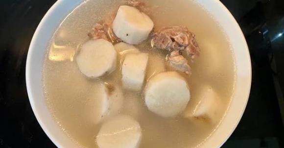 Giàu mangan, vitamin C và nhiều chất chống oxy hóa, củ mài giúp cơ thể loại bỏ gốc tự do, bảo vệ DNA, giảm nguy cơ mắc bệnh tim mạch và ung thư.