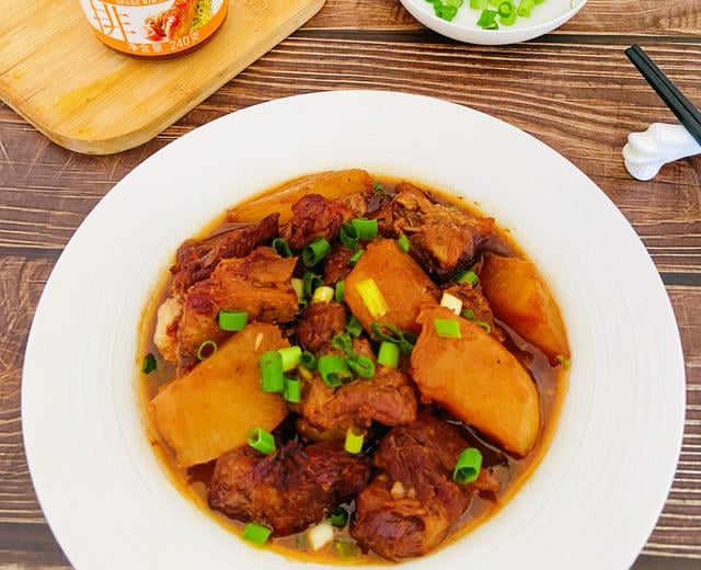 Thịt cừu giàu năng lượng, khi hầm kỹ sẽ mềm thơm mà không ngấy