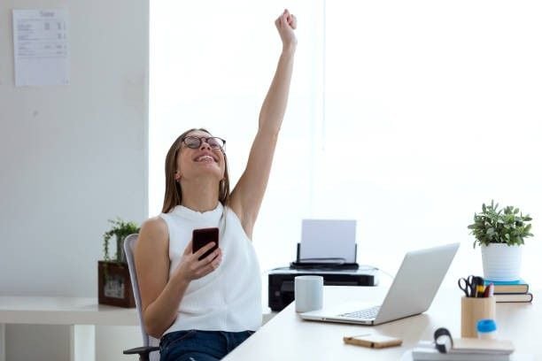 Tri thức giúp bạn tự tin và có sức mạnh nội lực, sự quyến rũ dù ở bất kỳ tuổi nào