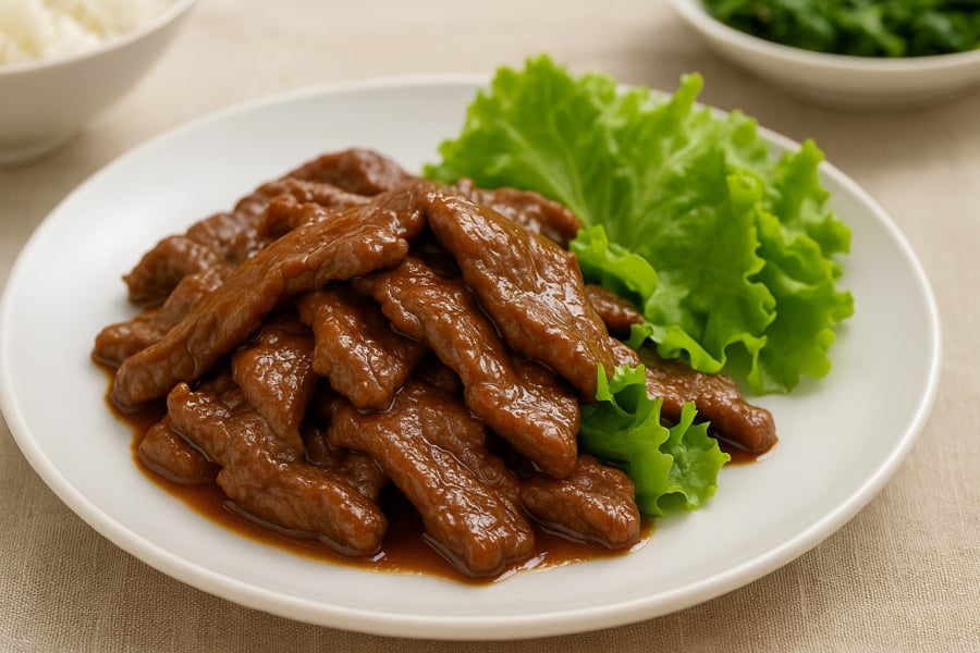 Thịt bò xào mềm ngọt, ăn ngay hay nguội vẫn giữ trọn hương vị.