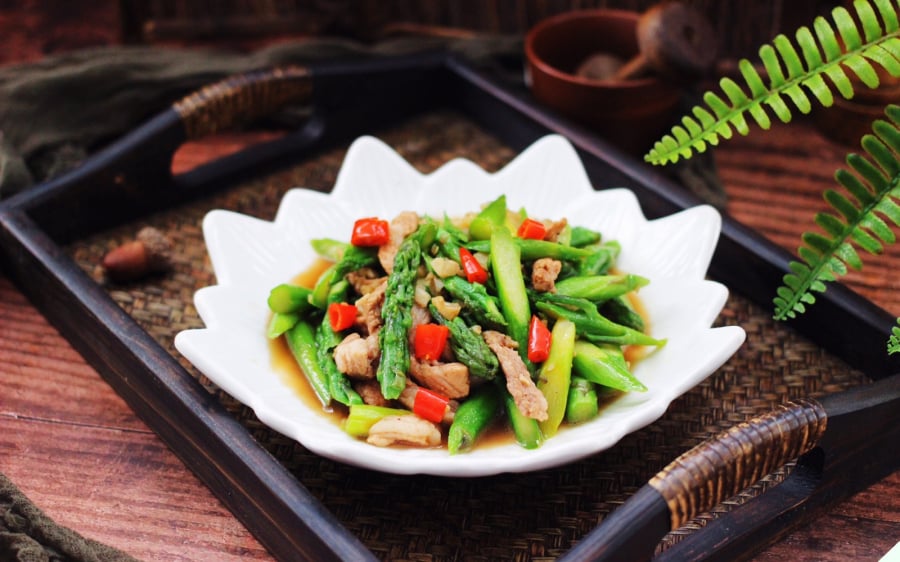mang-tay-xao-thit-thanh-pham-1831.jpg