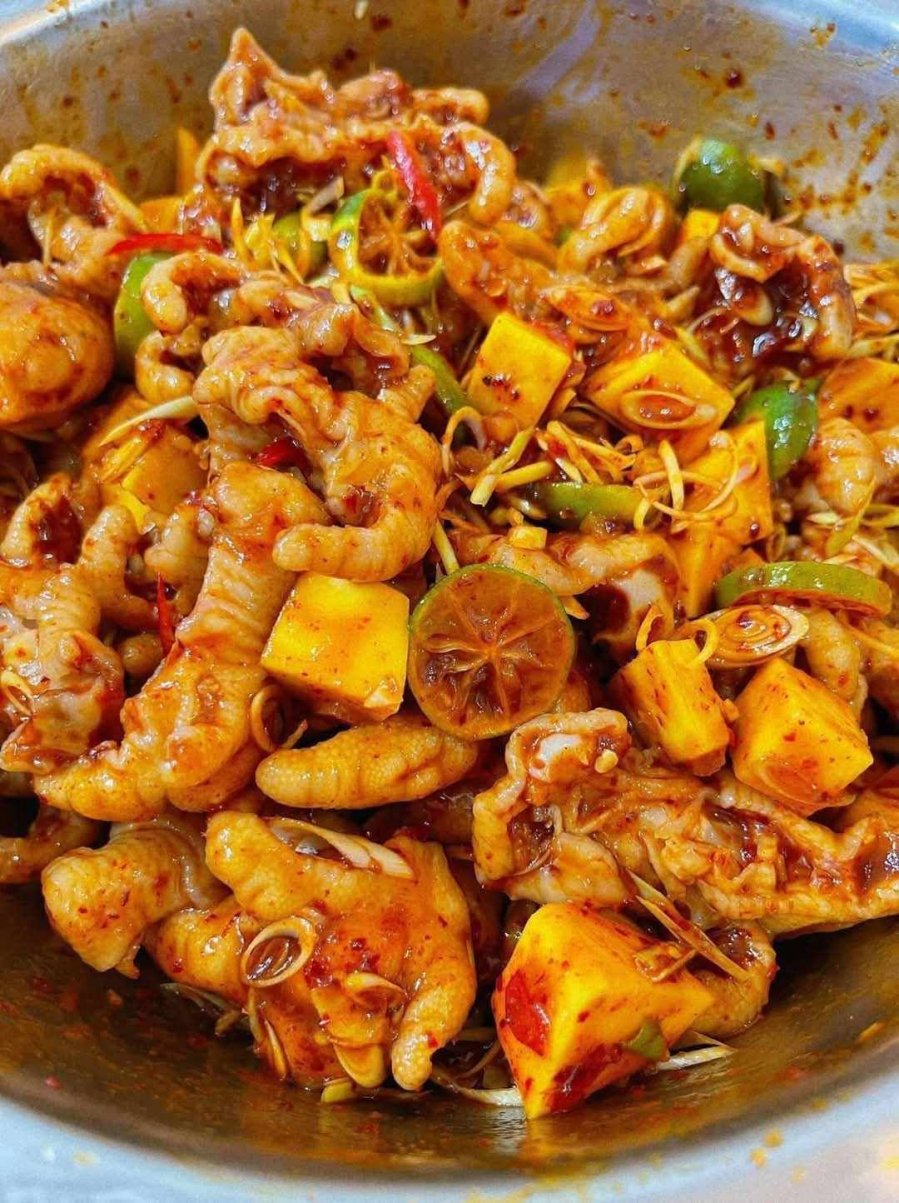 Để bảo vệ sức khỏe thì nên hạn chế chế biến chân gà có nhiều cay nóng