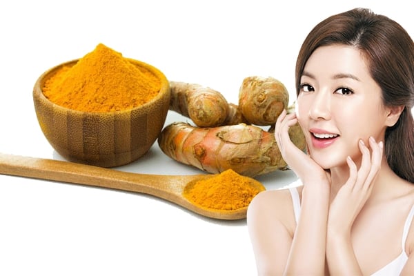 Curcumin trong nghệ có tác dụng ức chế enzyme tyrosinase – loại enzyme tham gia trực tiếp vào quá trình hình thành sắc tố melanin.