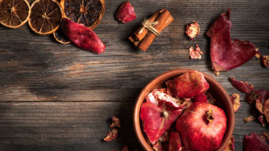 Vỏ quả lựu cũng rất giàu dinh dưỡng