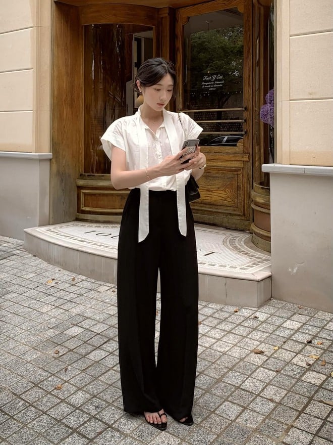 Sự tối giản này lại chính là chìa khóa tạo nên vẻ ngoài thanh lịch và hiện đại.
