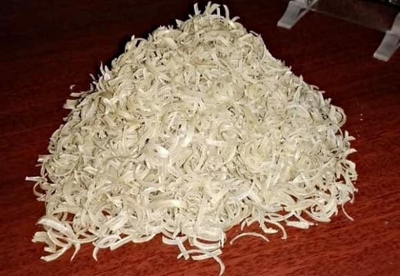 Thậm chí đến những năm 1960, các bác sĩ Đông y vẫn kê đơn có thành phần móng tay. 