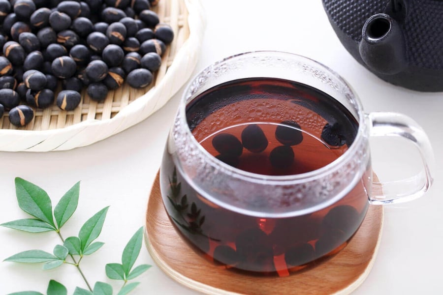 Cách nấu nước đậu đen rang thải độc gan, giảm mỡ bụng  