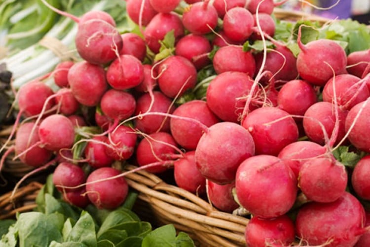 Củ cải đường giàu chất xơ, vitamin C và cung cấp magie.