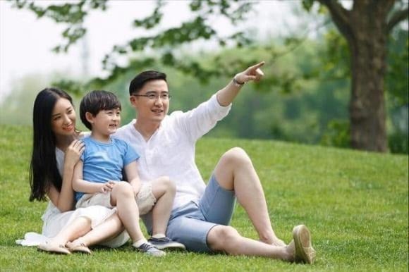 Nhiều gia đình vẫn giữ quan niệm: “Con còn nhỏ, chưa cần gánh vác trách nhiệm”. 