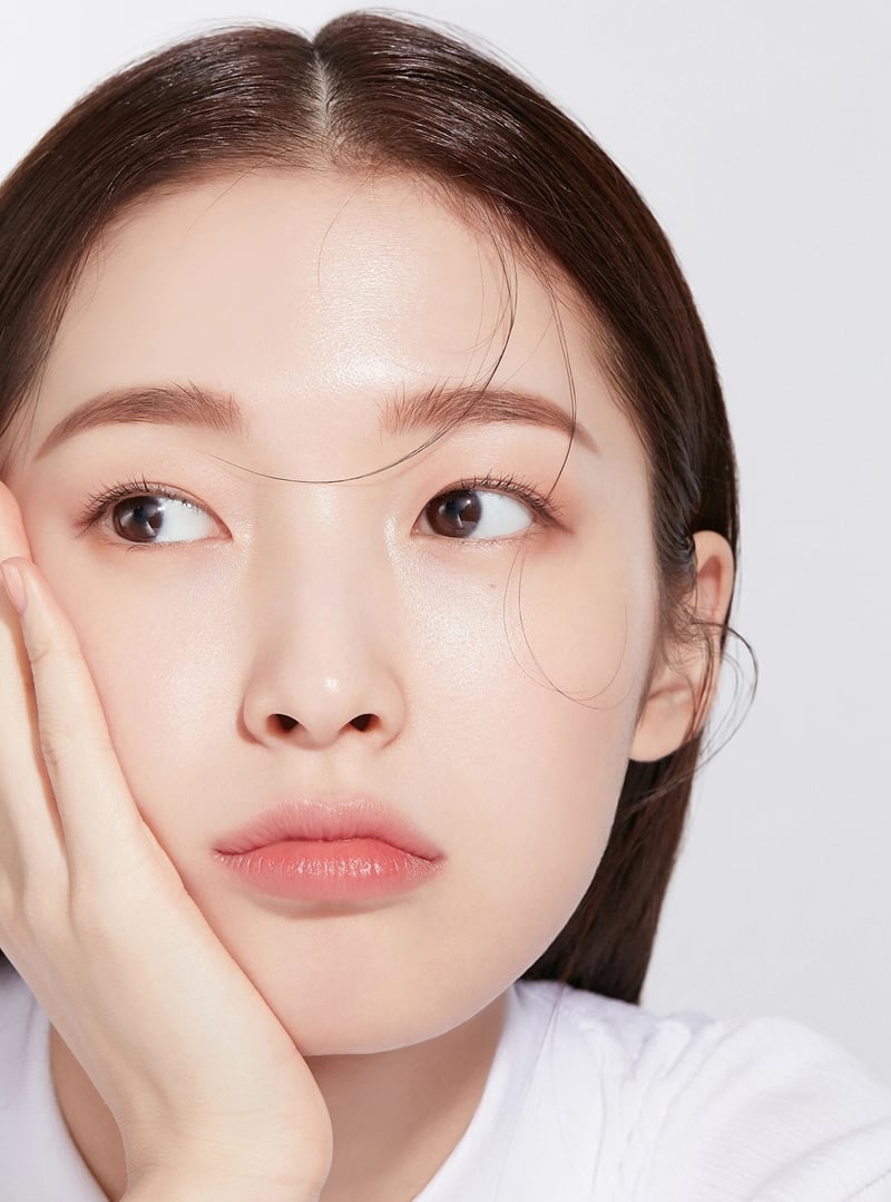 Ăn uống cân đối không chỉ giúp cơ thể khỏe mạnh, giữ dáng mà còn cải thiện độ đàn hồi, giảm sạm và hạn chế mụn trên da.