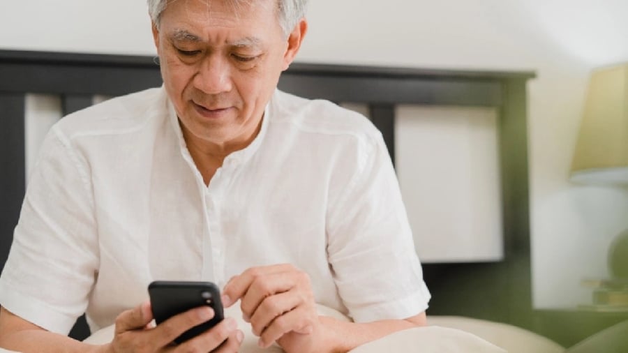 Người trung niên và cao tuổi rất dễ trở thành con mồi hấp dẫn của các chiêu trò lừa đảo.