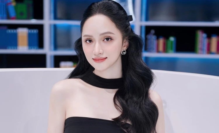 Nghi vấn Hương Giang sắp lên xe hoa?