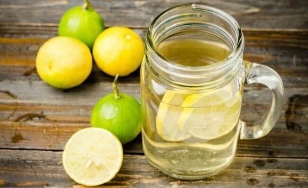 Nước chanh kết hợp cùng mật ong rất tốt
