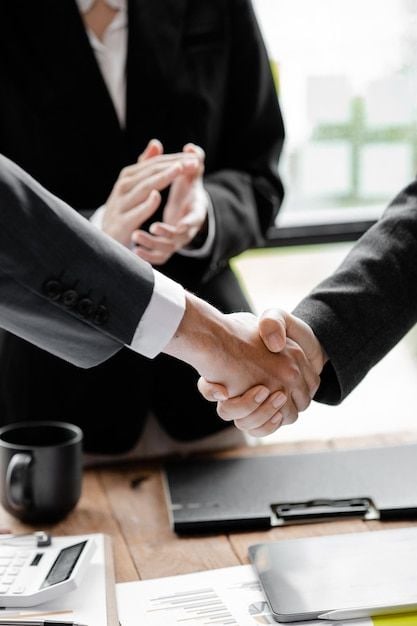 Giao tiếp là kênh quan trọng để đưa bạn đi lên