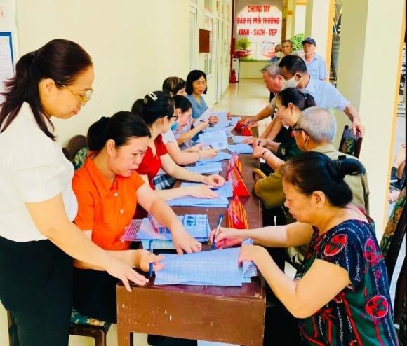 Đối với người lao động có toàn bộ thời gian đóng BHXH theo chế độ tiền lương do người sử dụng lao động quyết định, mức bình quân tiền lương làm căn cứ đóng BHXH được tính dựa trên toàn bộ thời gian đóng.