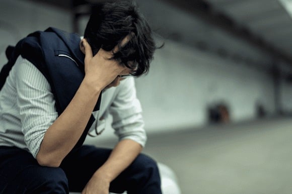 Nhiều đàn ông trẻ hiện nay có thu nhập ổn định, thậm chí khá cao, nhưng cuối tháng vẫn “rỗng túi”. Nguyên nhân không phải do họ kiếm ít, mà vì chi tiêu không hợp lý.    