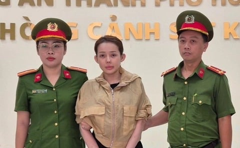 Các sản phẩm sau khi được sản xuất tại nhà máy ở Hà Nội được vận chuyển vào kho của ZuBu Shop tại TP.HCM, rồi phân phối rộng rãi qua Facebook, TikTok và đường dây nóng của công ty.