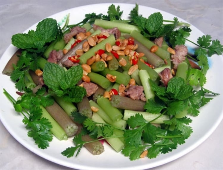 Cọng hoa súng luộc