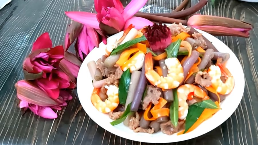 Gỏi cọng hoa súng