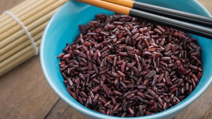 Việc ngâm gạo lứt trước khi nấu cũng giúp tăng giá trị dinh dưỡng.