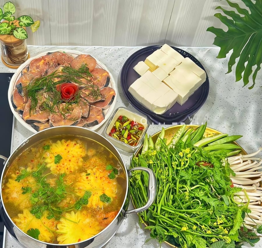 Lẩu cá tầm là món ăn được ưa thích