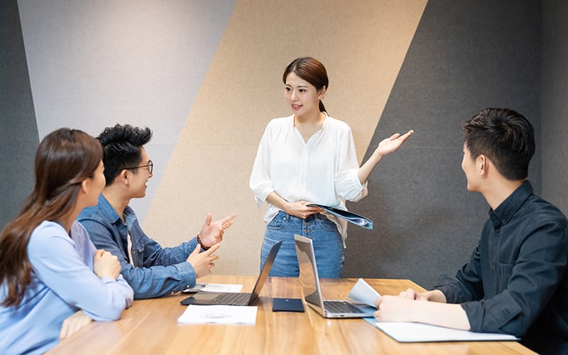 nganh-quan-he-cong-chung